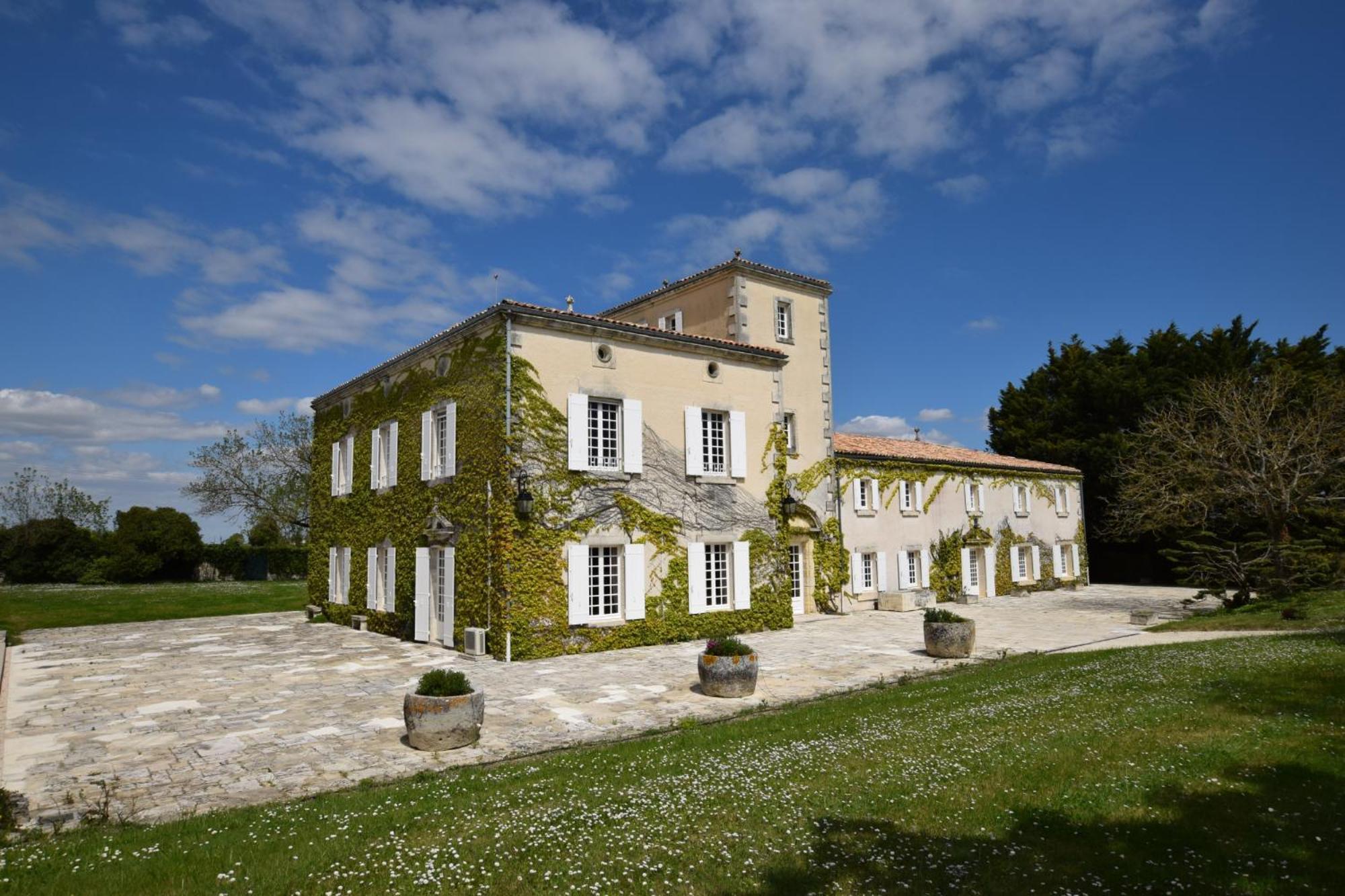Mortagne-sur-Gironde Clos De Bellevue المظهر الخارجي الصورة